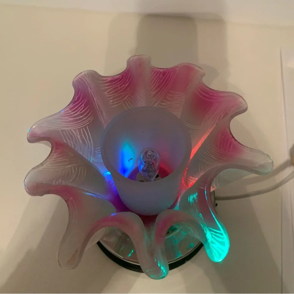 Design Decorative flower shape mini Lamp.
